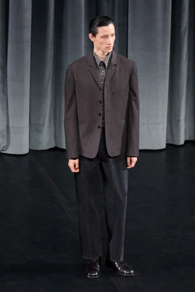 Look 39